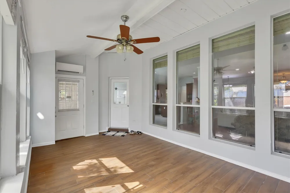 1506 Park Grove Drive Irving, TX 75060