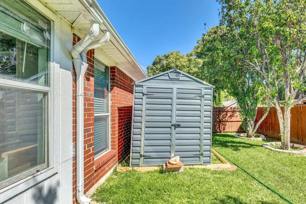 1506 Park Grove Drive Irving, TX 75060