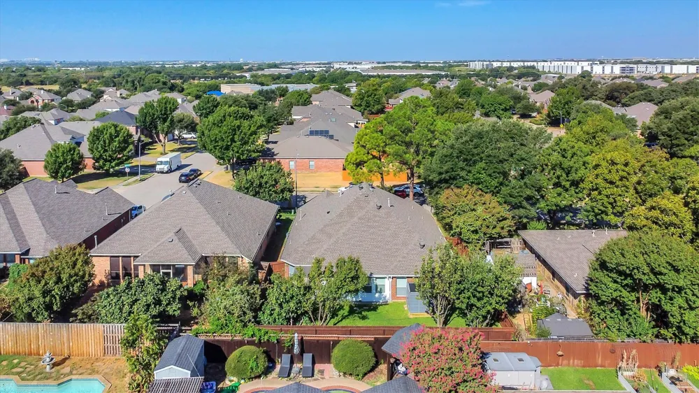 1506 Park Grove Drive Irving, TX 75060