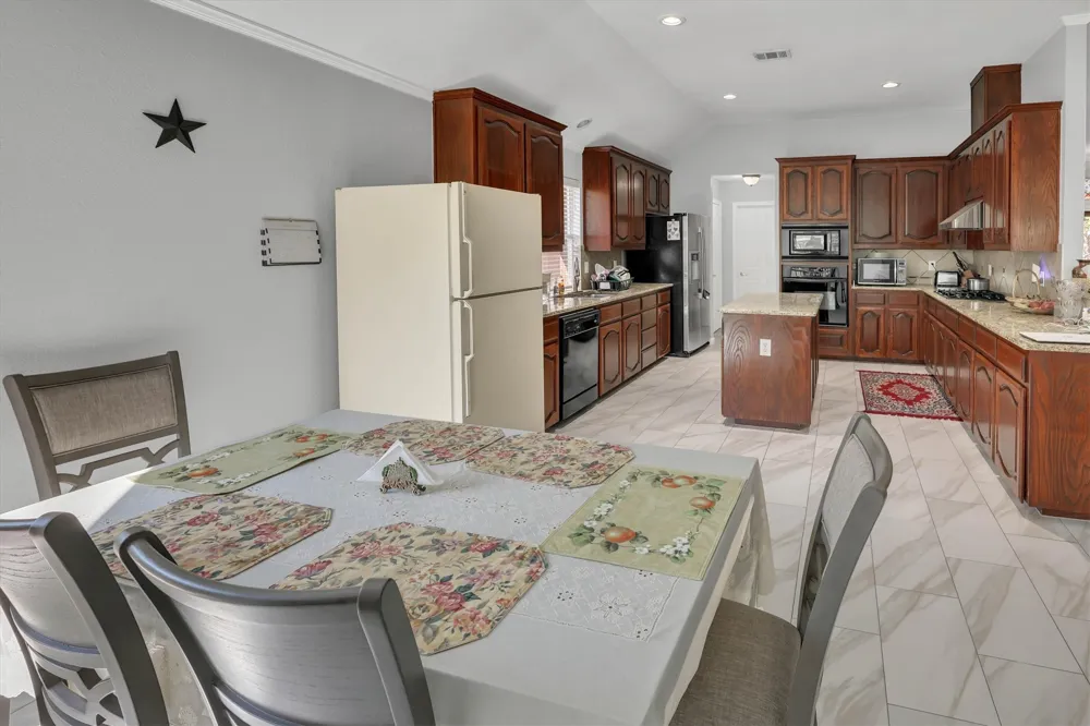 1506 Park Grove Drive Irving, TX 75060