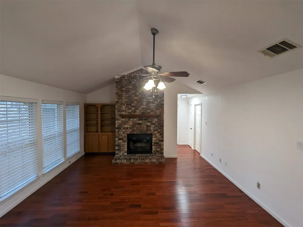 266 Barclay Avenue Coppell, TX 75019