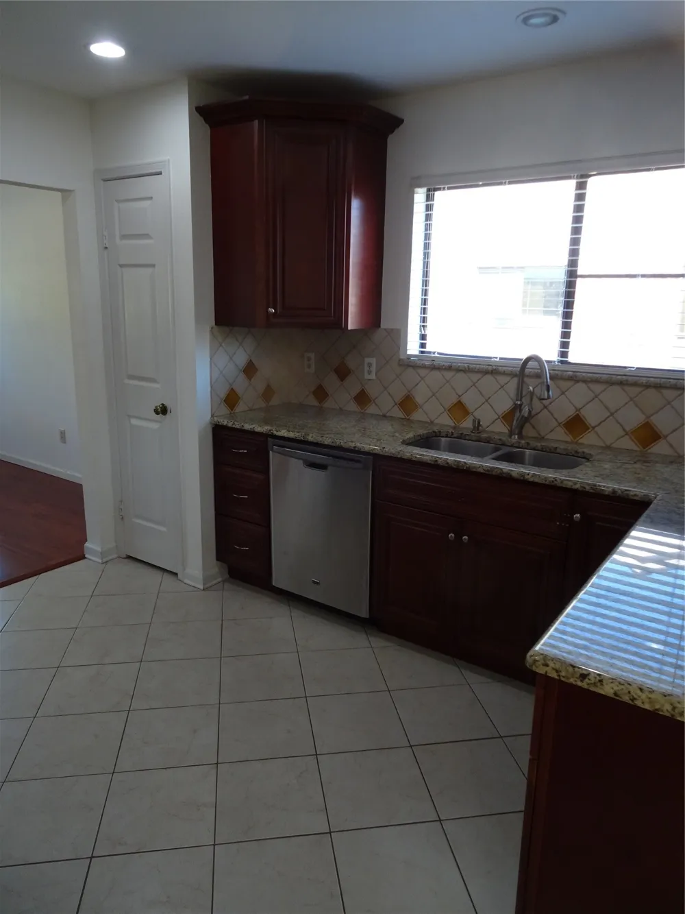 266 Barclay Avenue Coppell, TX 75019