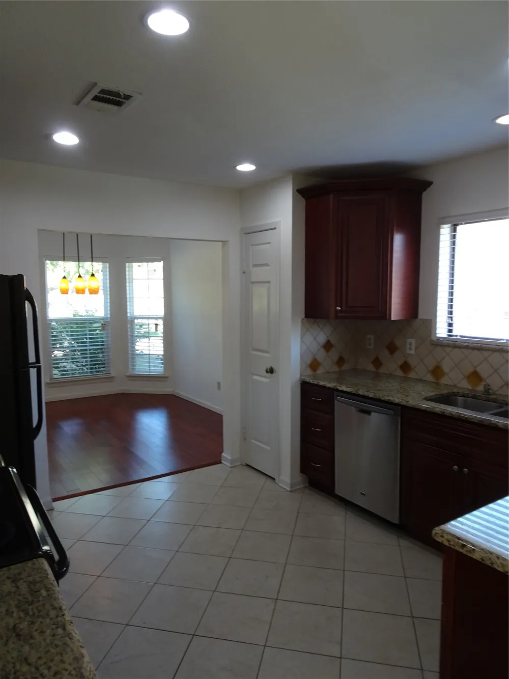 266 Barclay Avenue Coppell, TX 75019
