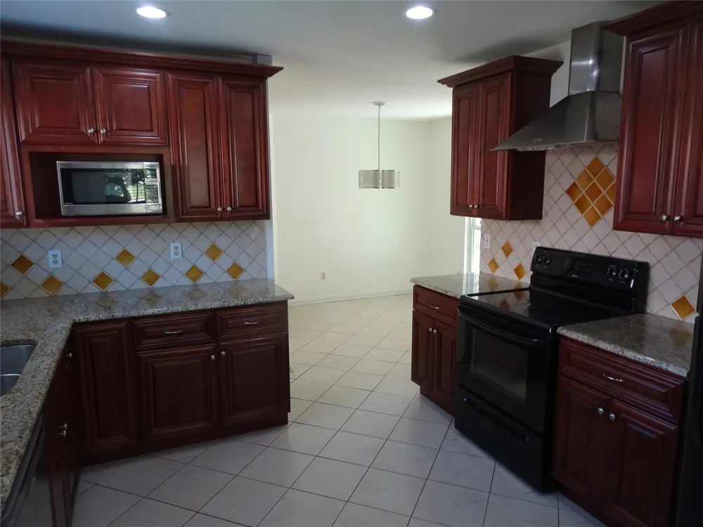 266 Barclay Avenue Coppell, TX 75019