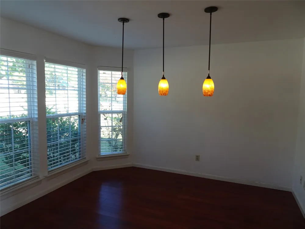 266 Barclay Avenue Coppell, TX 75019