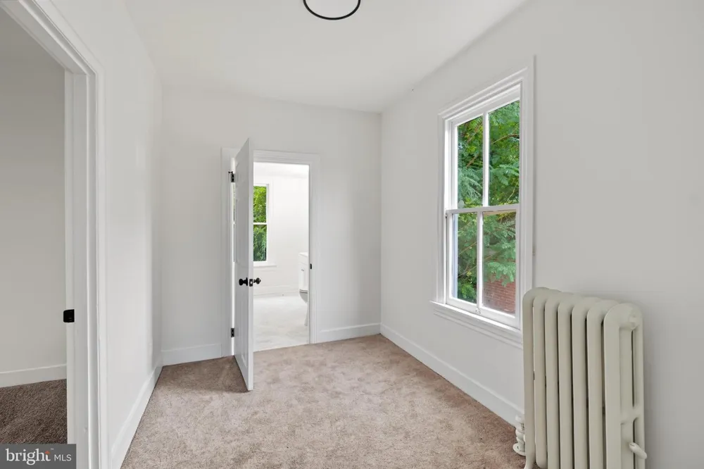 44 HANOVER STREET Glen Rock, PA 17327