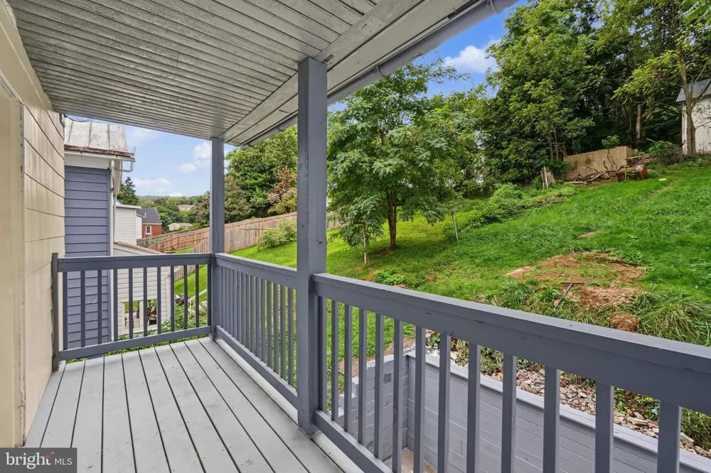 44 HANOVER STREET Glen Rock, PA 17327
