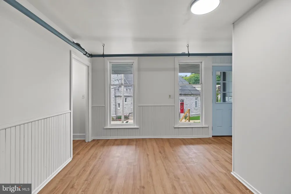44 HANOVER STREET Glen Rock, PA 17327