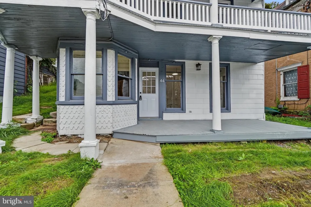 44 HANOVER STREET Glen Rock, PA 17327