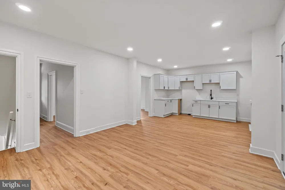 44 HANOVER STREET Glen Rock, PA 17327