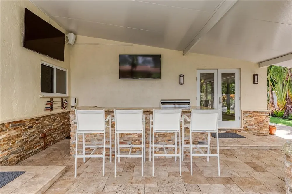 2726 NE 25TH PLACE Fort Lauderdale, FL 33305