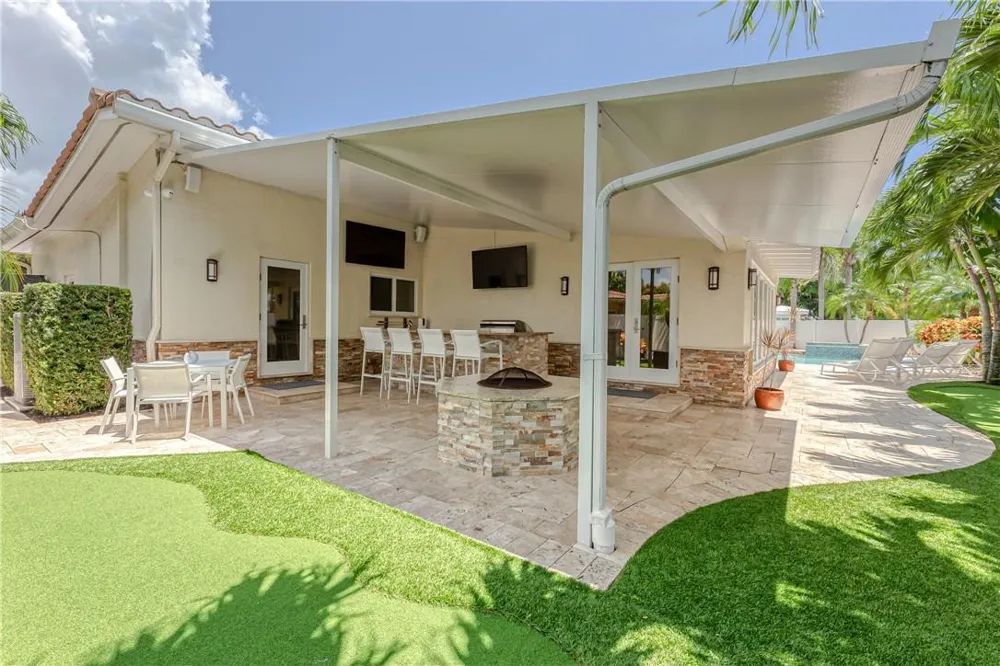 2726 NE 25TH PLACE Fort Lauderdale, FL 33305