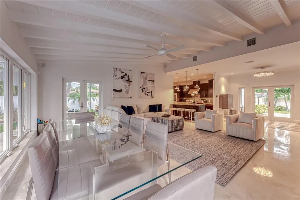 2726 NE 25TH PLACE Fort Lauderdale, FL 33305