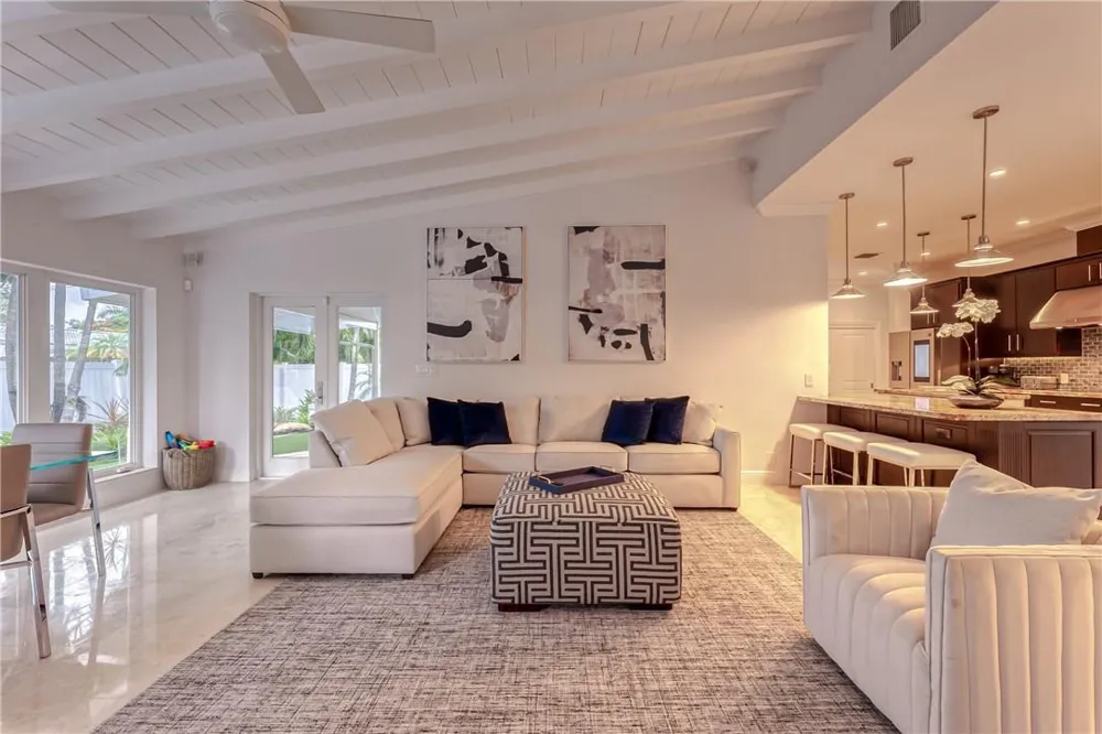 2726 NE 25TH PLACE Fort Lauderdale, FL 33305