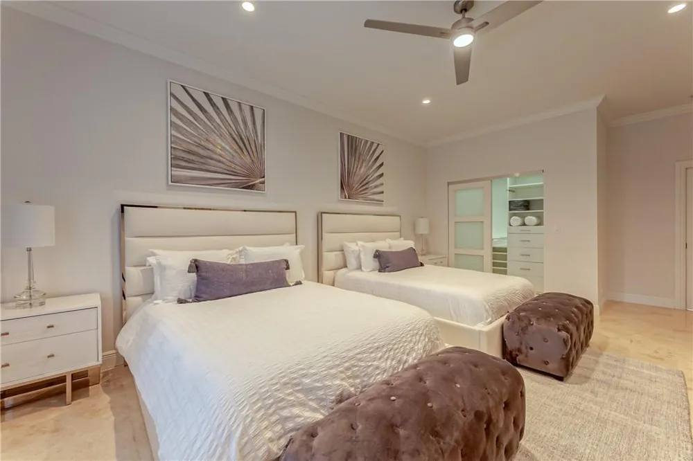 2726 NE 25TH PLACE Fort Lauderdale, FL 33305