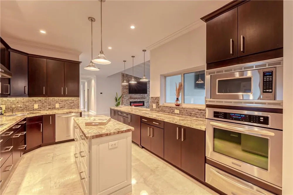 2726 NE 25TH PLACE Fort Lauderdale, FL 33305