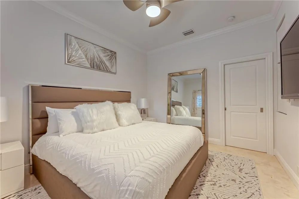 2726 NE 25TH PLACE Fort Lauderdale, FL 33305