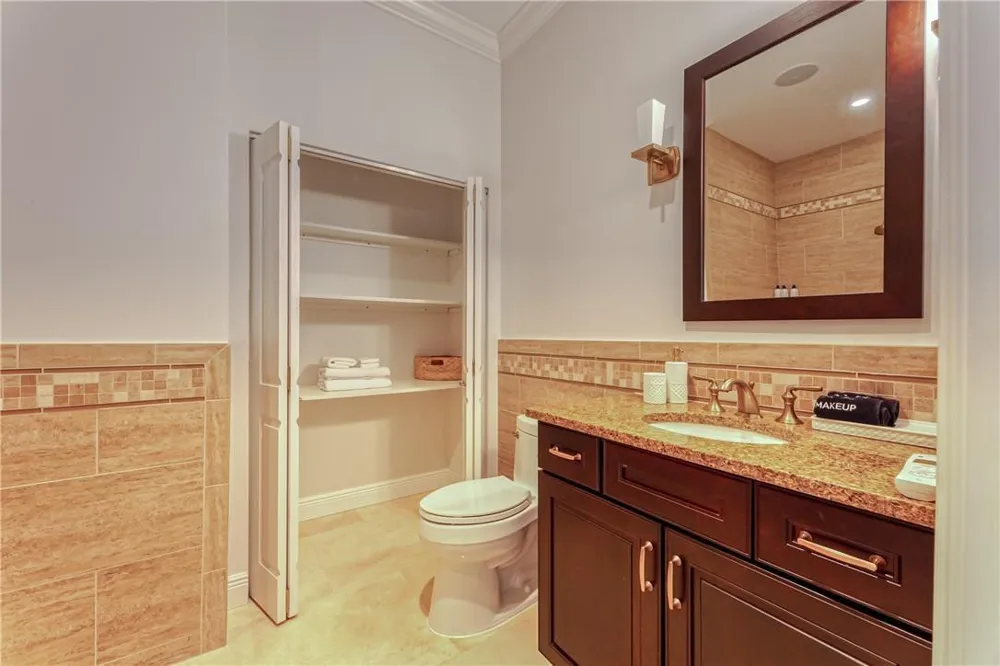 2726 NE 25TH PLACE Fort Lauderdale, FL 33305