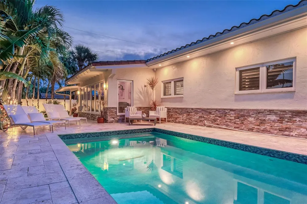 2726 NE 25TH PLACE Fort Lauderdale, FL 33305