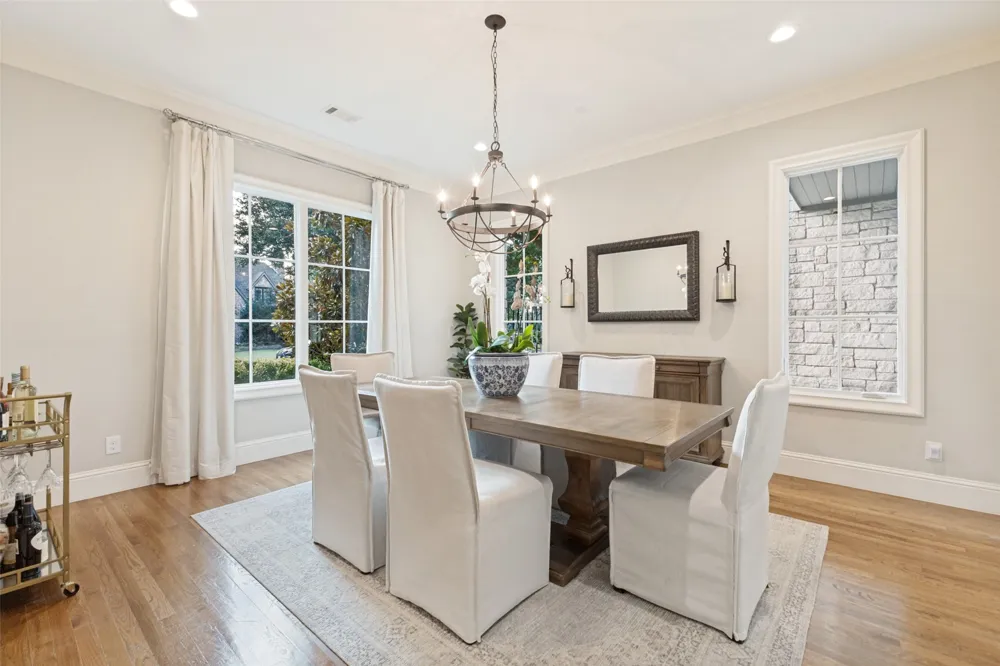 10322 Best Drive Dallas, TX 75229