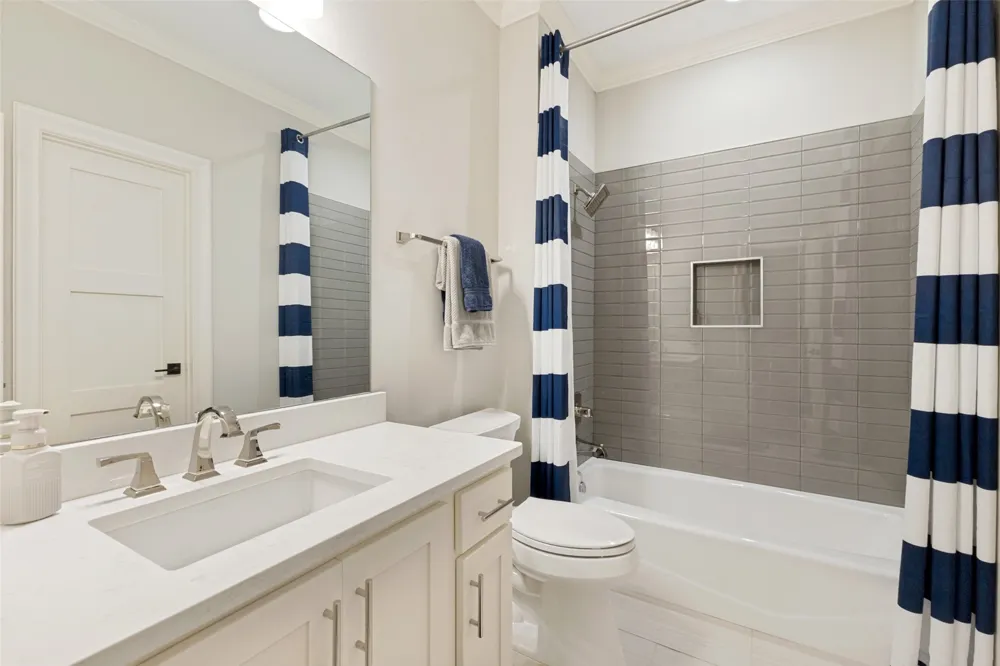 10322 Best Drive Dallas, TX 75229