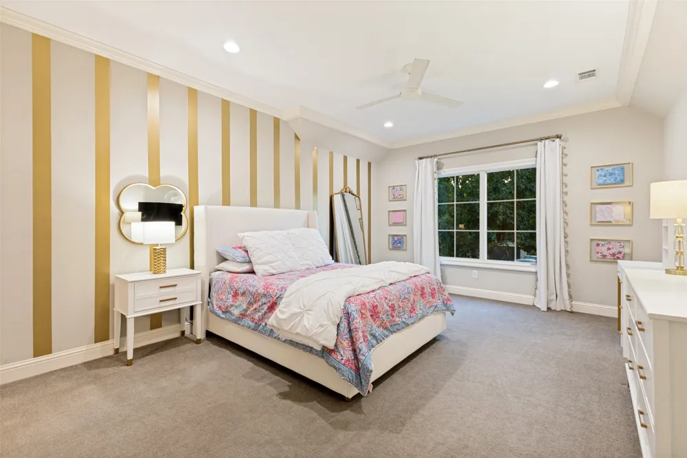 10322 Best Drive Dallas, TX 75229