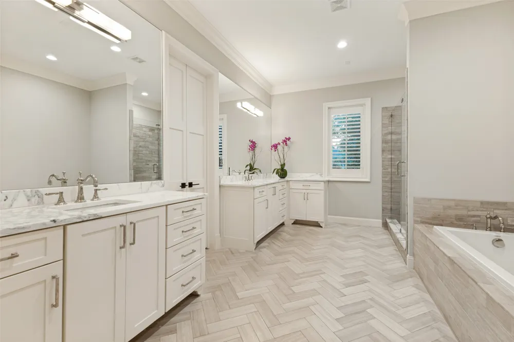 10322 Best Drive Dallas, TX 75229