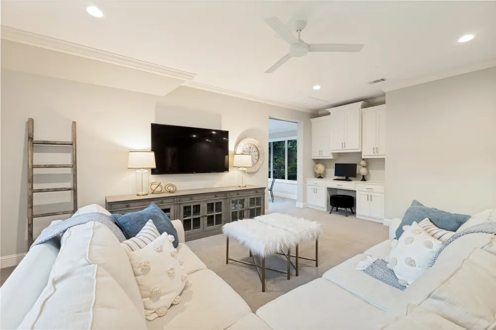 10322 Best Drive Dallas, TX 75229