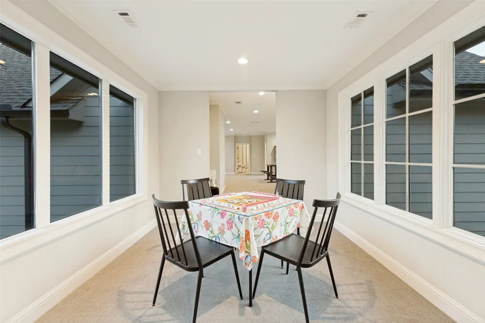 10322 Best Drive Dallas, TX 75229