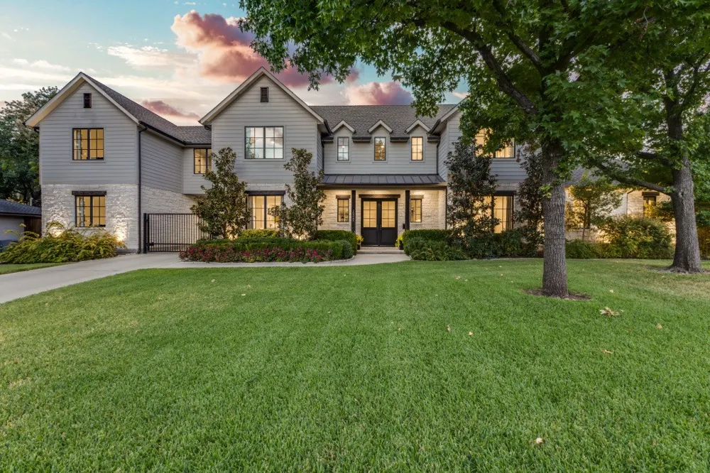 10322 Best Drive Dallas, TX 75229