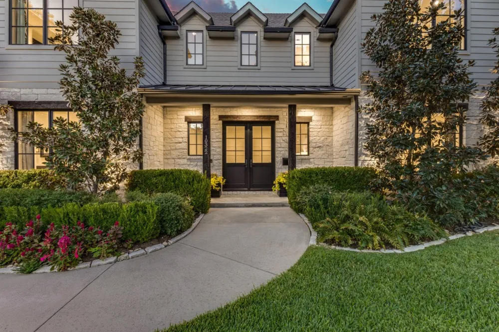 10322 Best Drive Dallas, TX 75229