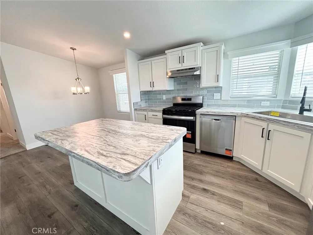 301 E Foothill Boulevard #130 Pomona, CA 91767