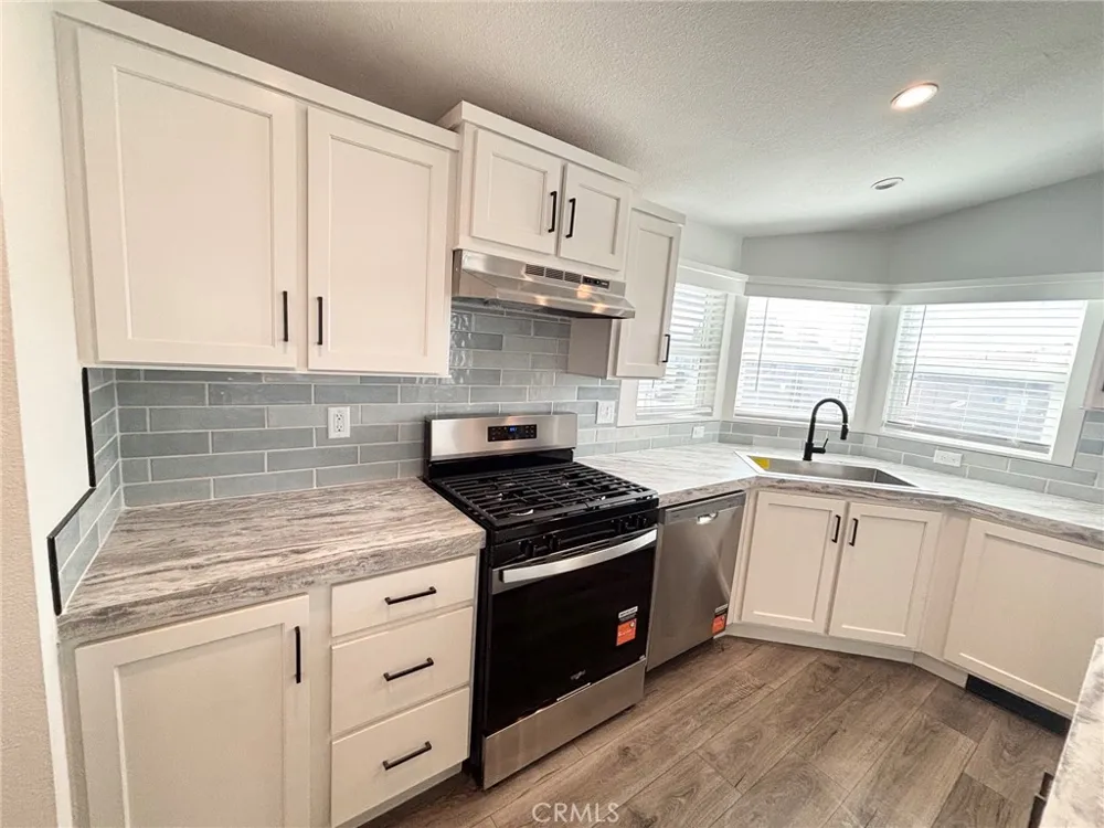301 E Foothill Boulevard #130 Pomona, CA 91767