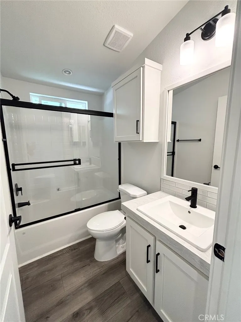 301 E Foothill Boulevard #130 Pomona, CA 91767