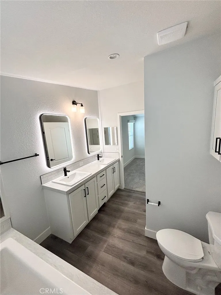 301 E Foothill Boulevard #130 Pomona, CA 91767