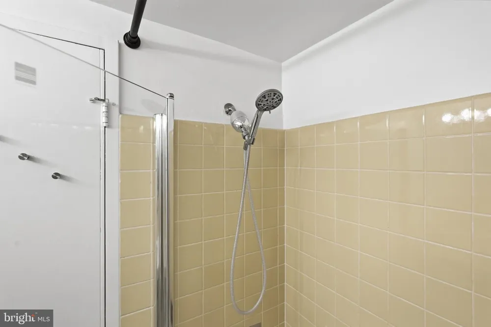 5410 CONNECTICUT AVENUE NW #208 Washington, DC 20015