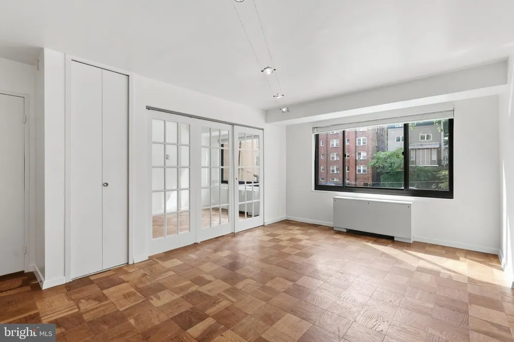 5410 CONNECTICUT AVENUE NW #208 Washington, DC 20015