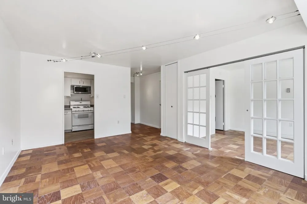 5410 CONNECTICUT AVENUE NW #208 Washington, DC 20015
