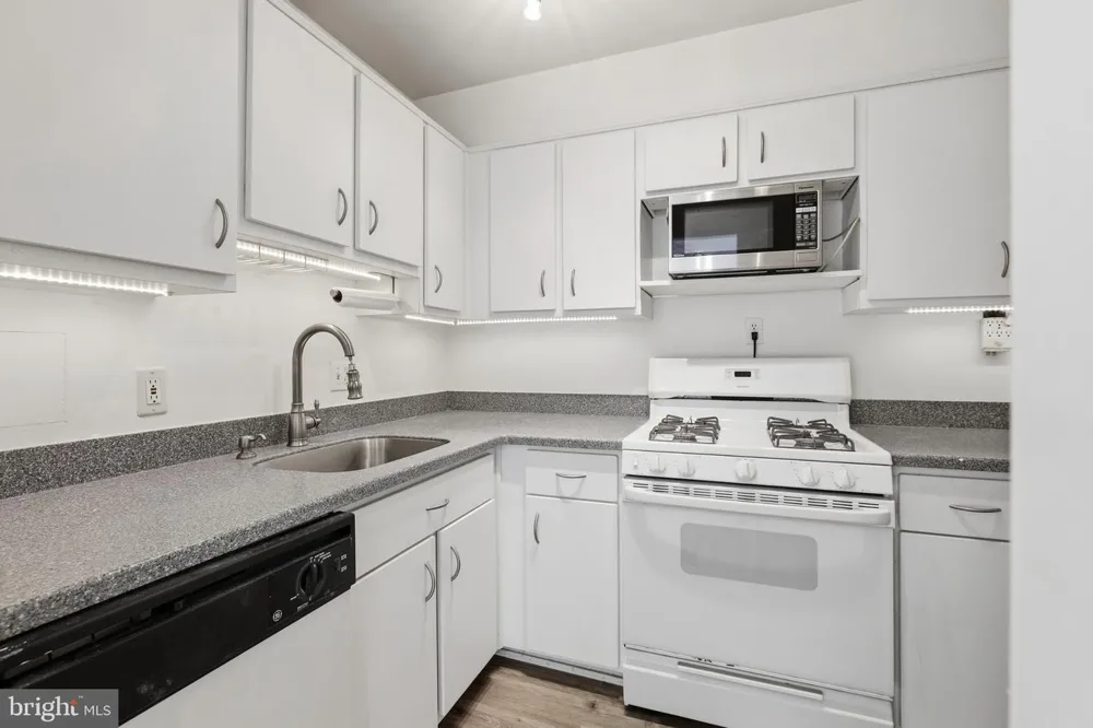 5410 CONNECTICUT AVENUE NW #208 Washington, DC 20015