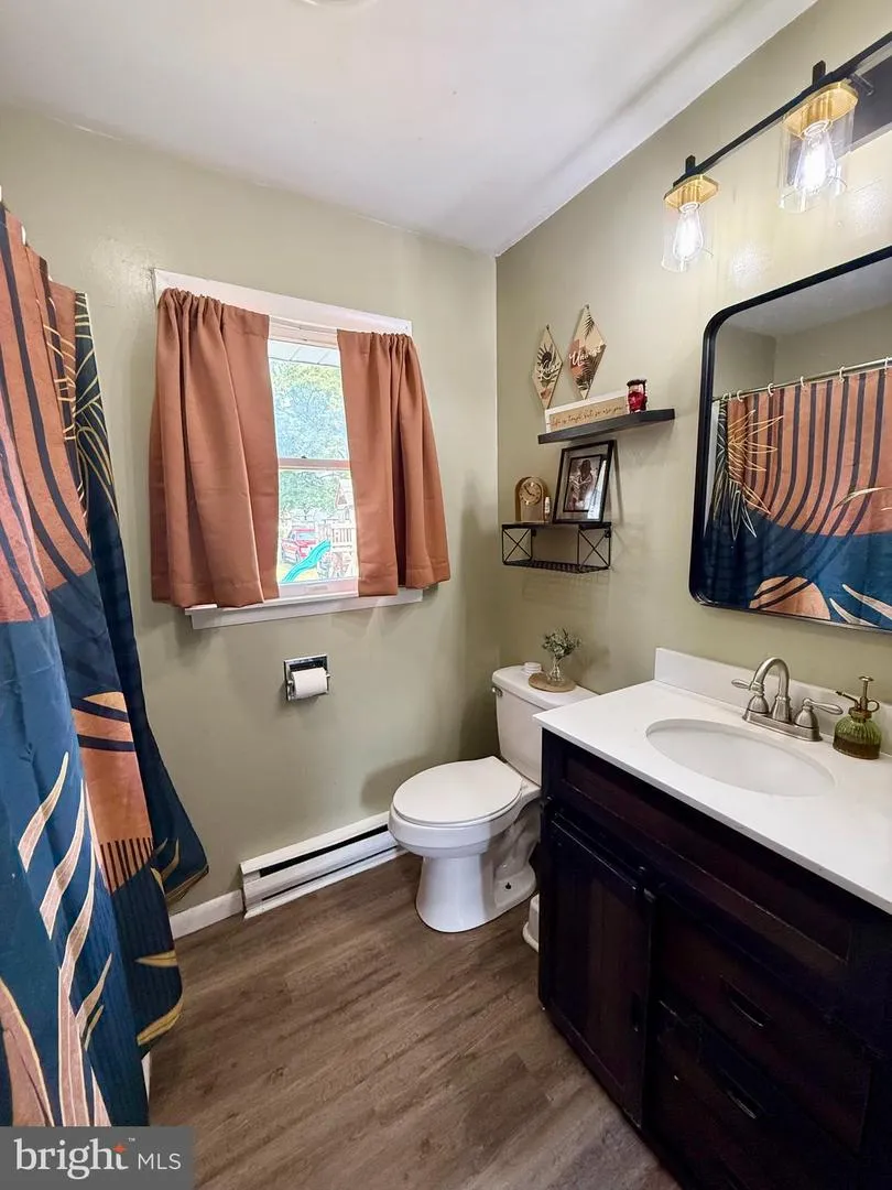 9 PINE STREET Delmar, MD 21875