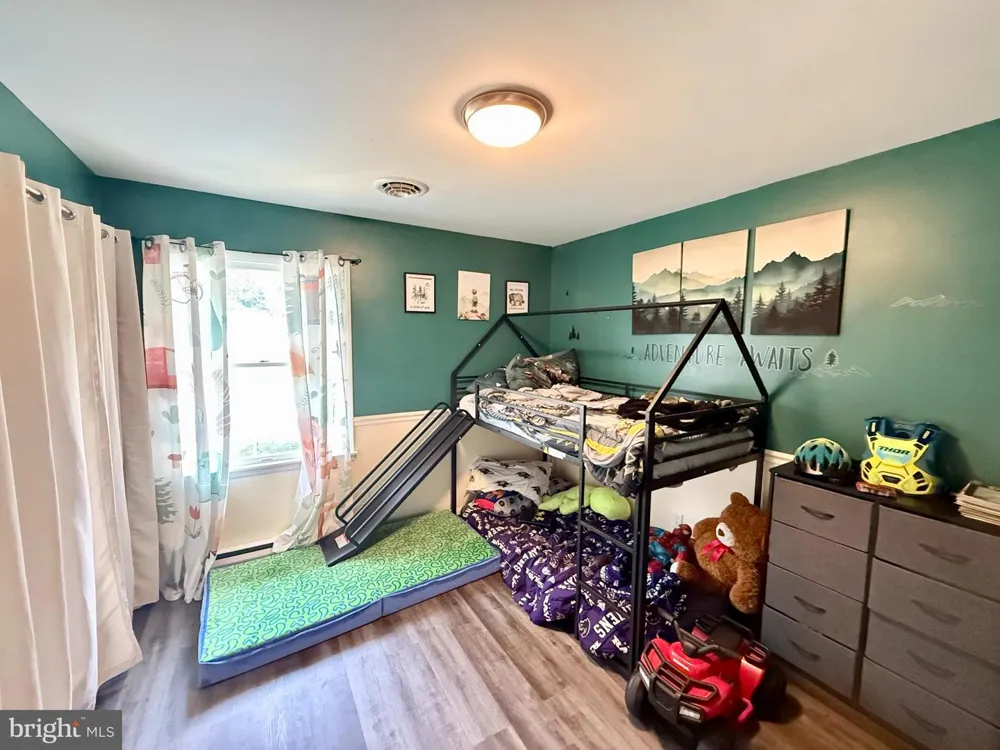 9 PINE STREET Delmar, MD 21875