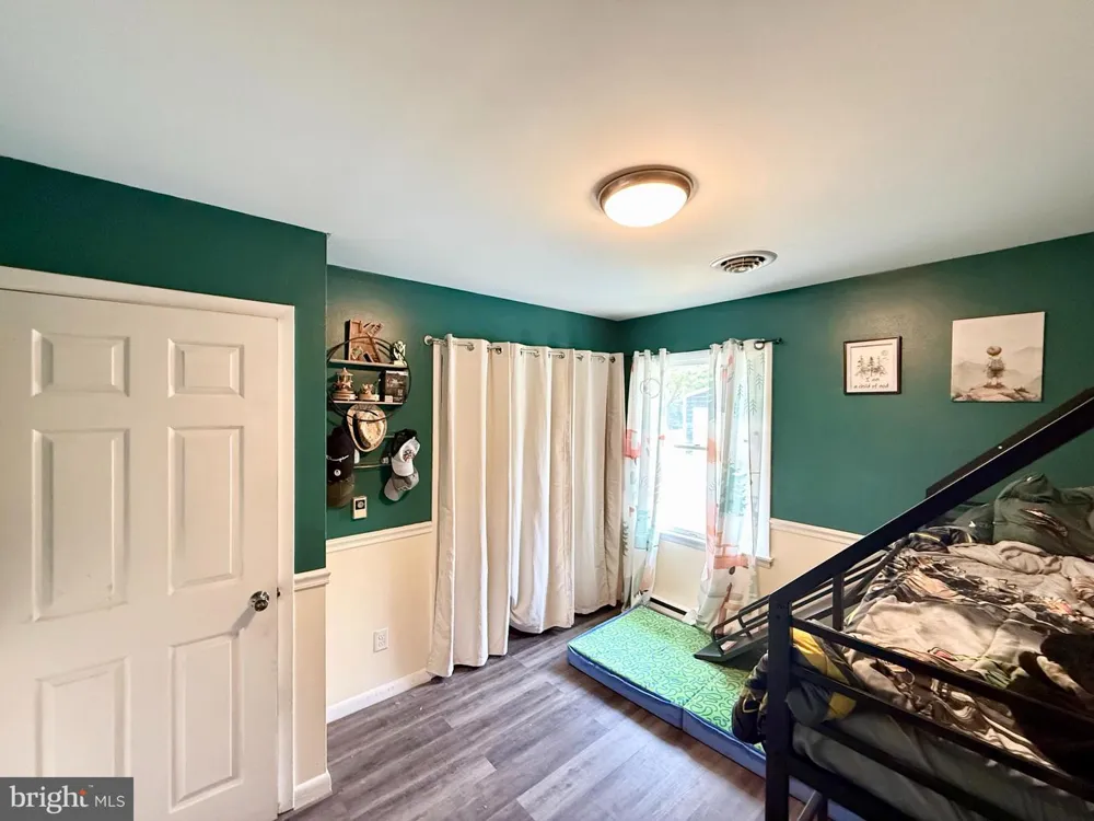 9 PINE STREET Delmar, MD 21875
