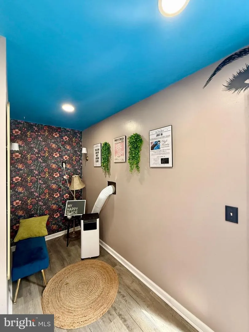 9 PINE STREET Delmar, MD 21875