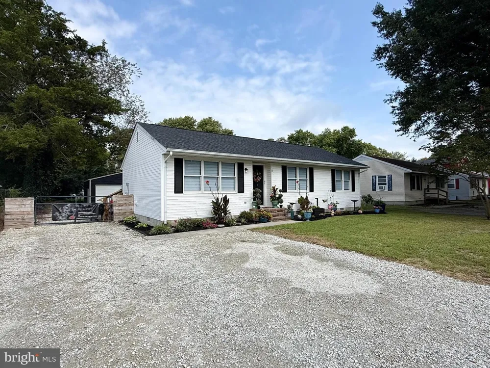 9 PINE STREET Delmar, MD 21875