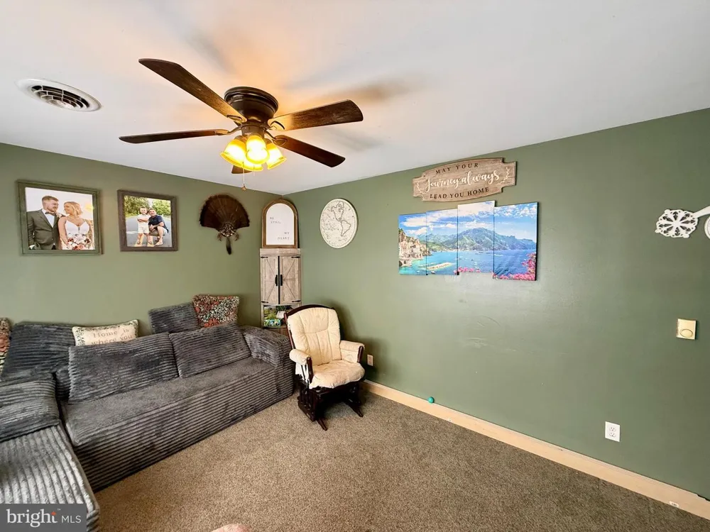 9 PINE STREET Delmar, MD 21875