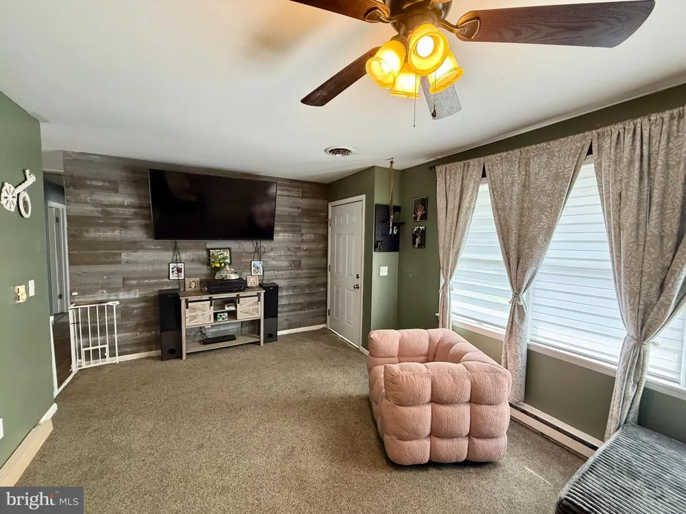 9 PINE STREET Delmar, MD 21875
