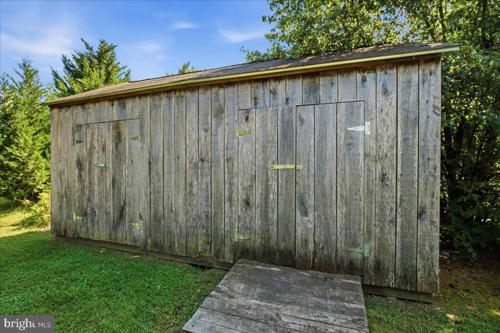 22715 SAINT WINIFREDS LANE Avenue, MD 20609
