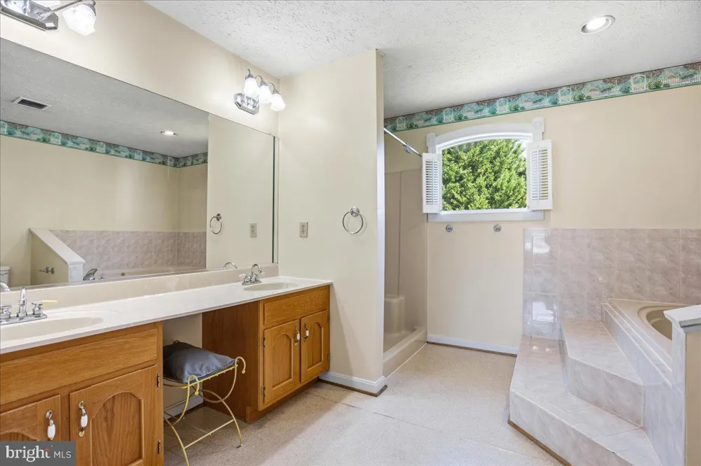 22715 SAINT WINIFREDS LANE Avenue, MD 20609