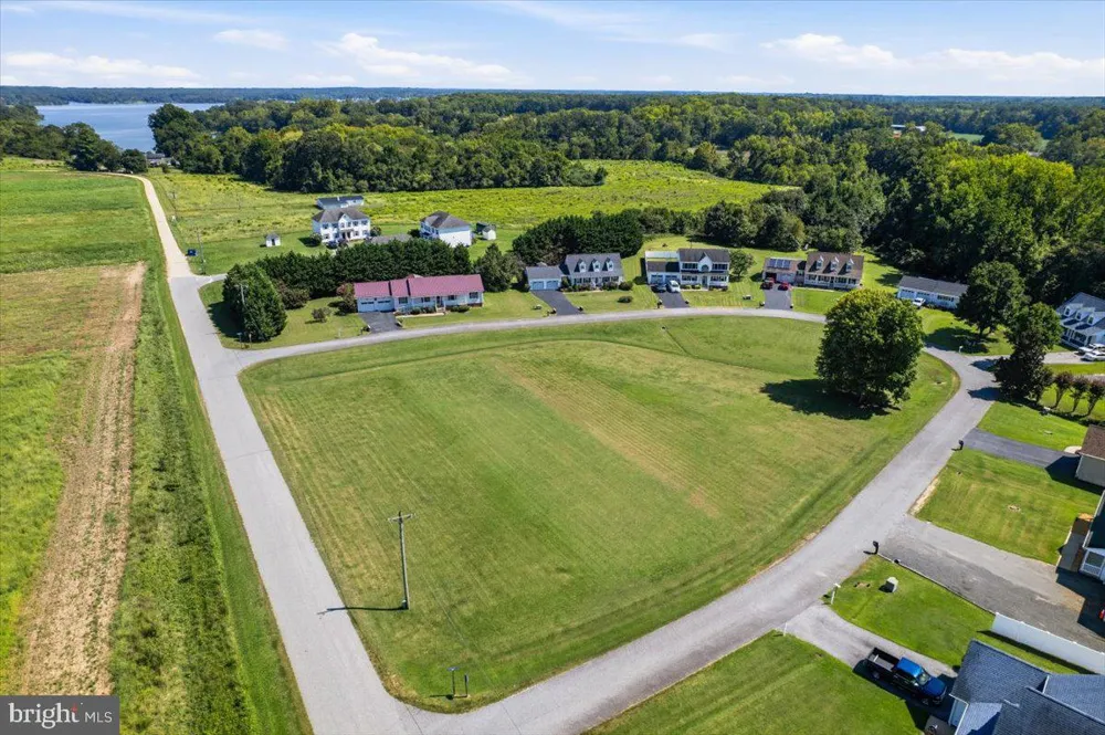 22715 SAINT WINIFREDS LANE Avenue, MD 20609