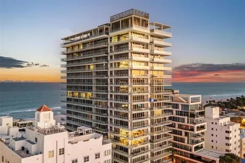 3737 Collins Ave #S-804